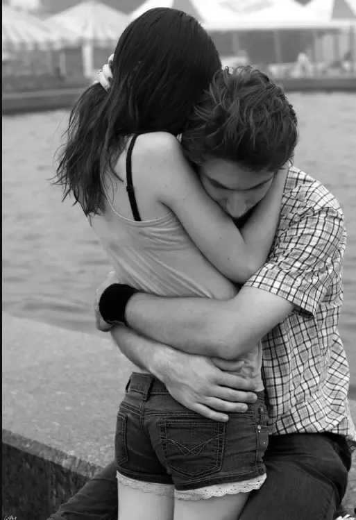 What Does It Mean When a Guy Squeezes You in a Hug